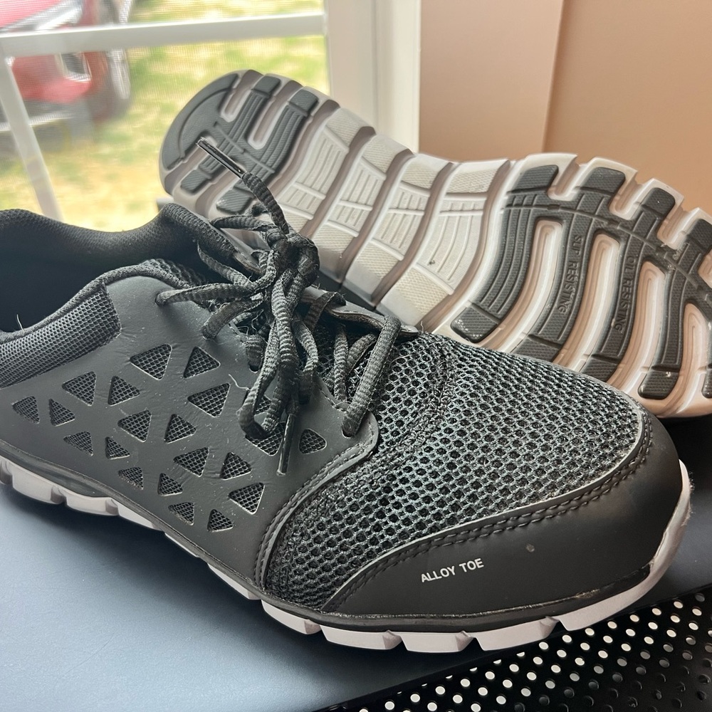 Reebok Black Alloy Toe Athletic Shoes